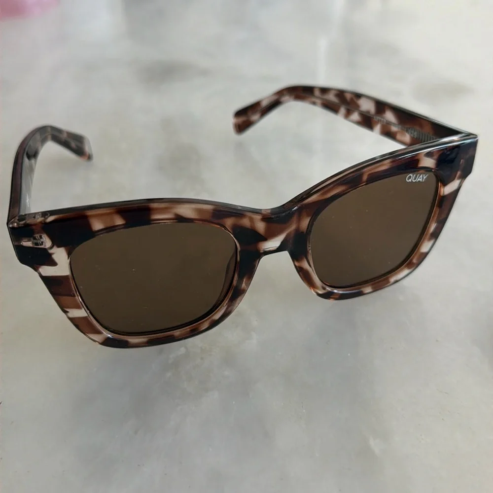Quay After Hours Sunnies in Tortoise